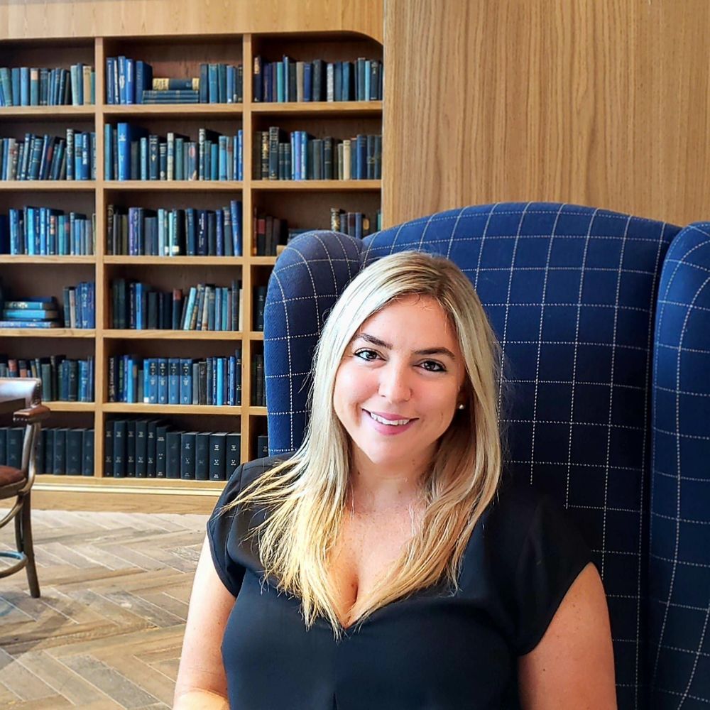 Meet your Posher, Crystal